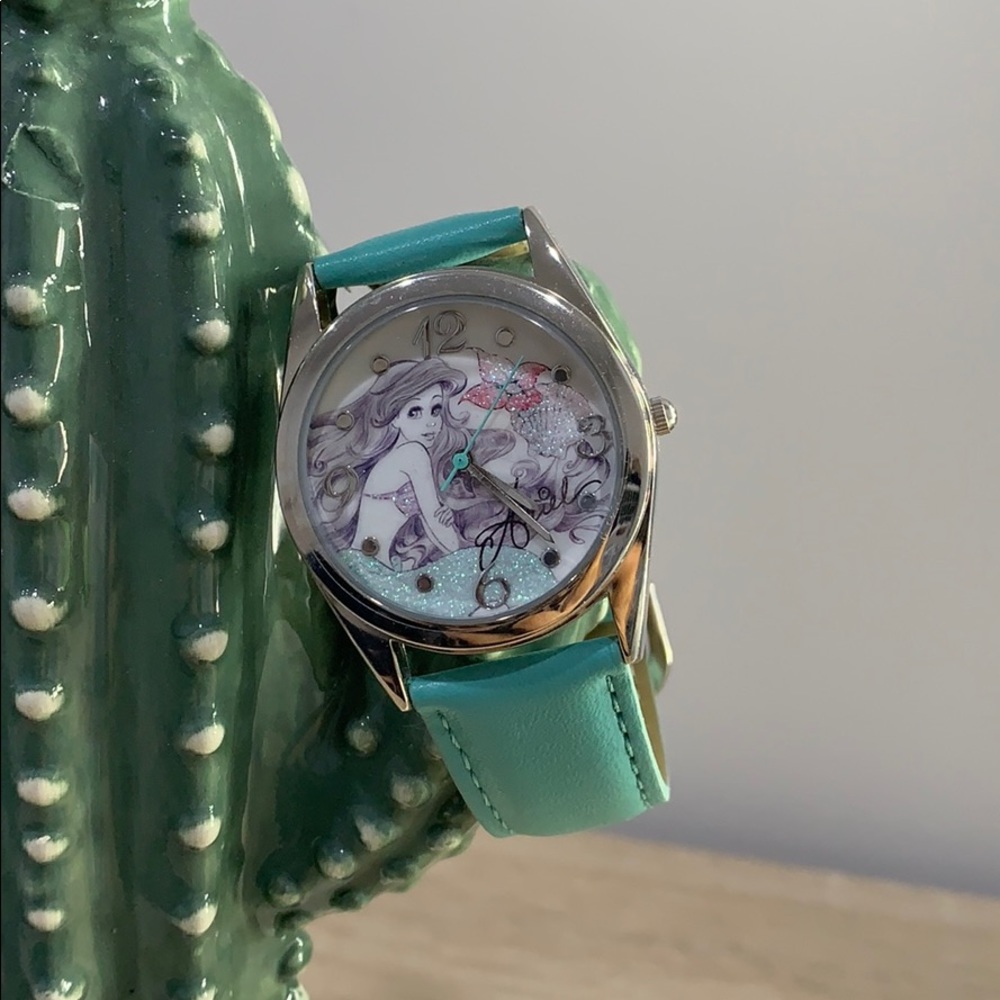 🍒Little mermaid watch